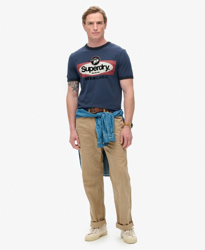 camiseta gráfica core logo ringer workwear na cor azul marinho mais intenso