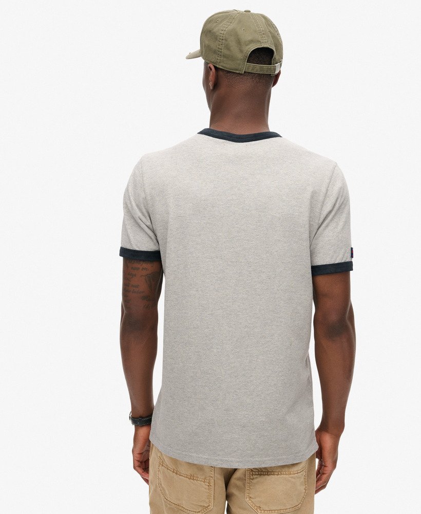 camiseta gráfica core logo ringer workwear na cor bege mesclado pedra-pomes