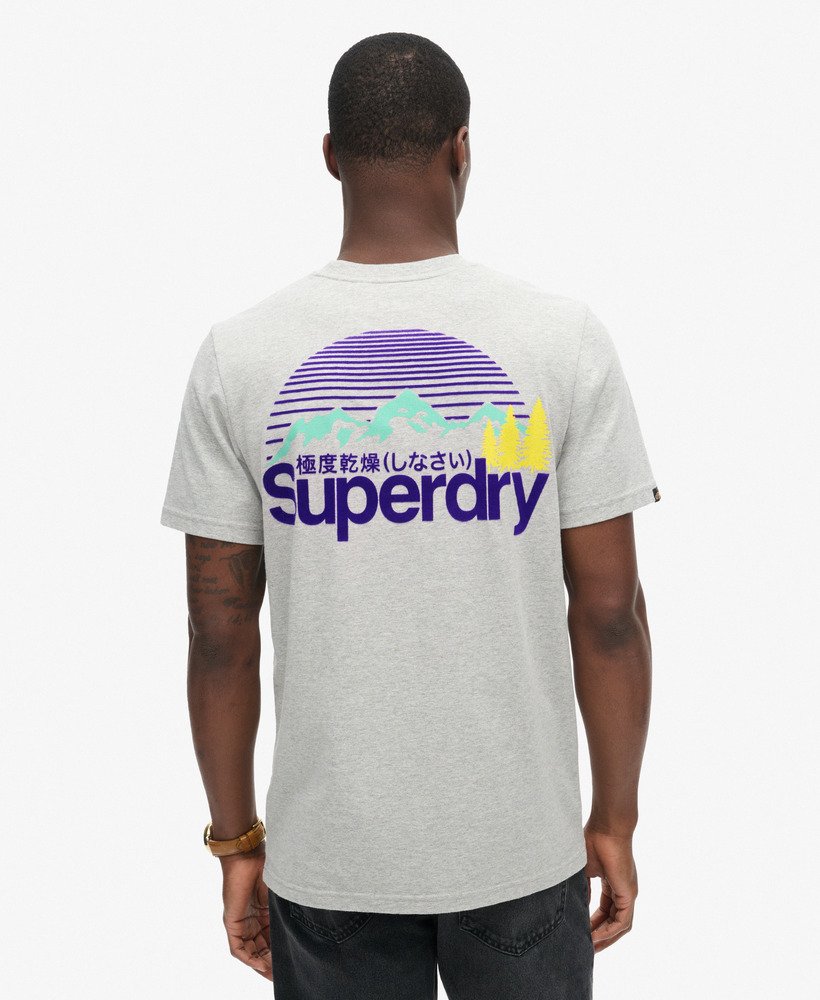 camiseta great outdoor com estampa no peito em bege mesclado cor pedra-pomes