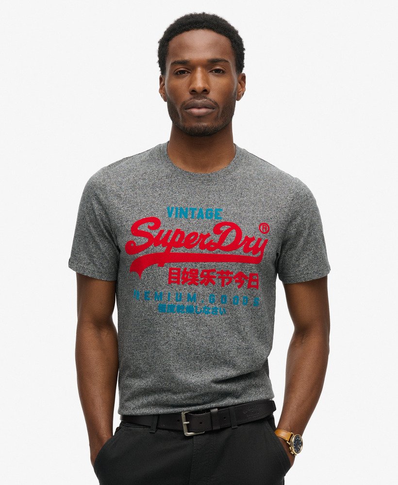camiseta duo vintage logo na cor karst black mega grit