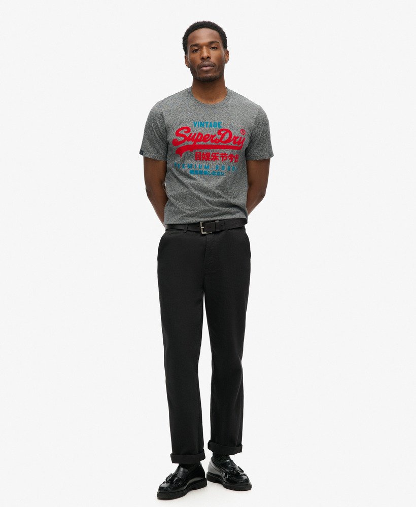 camiseta duo vintage logo na cor karst black mega grit