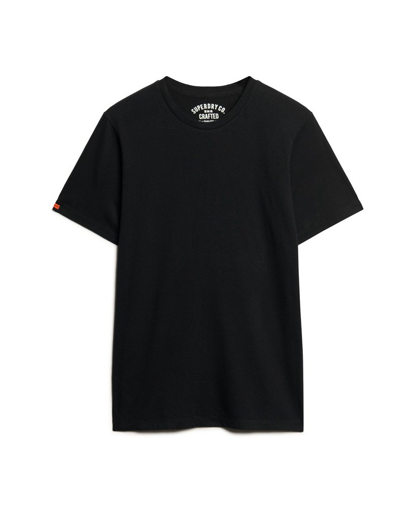 camiseta básica clássica na cor preto jato