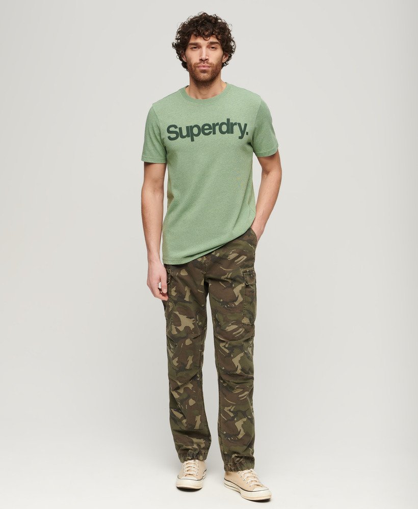 camiseta clássica vintage core logo na cor verde portland grit