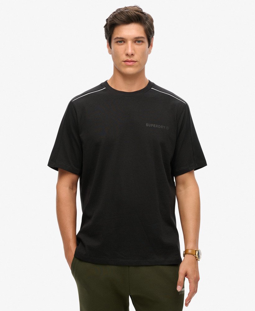 camiseta tech logo relaxed na cor pretarefletiva