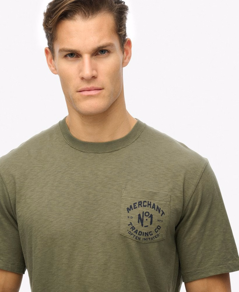 Loja Merchant - Camiseta com estampa