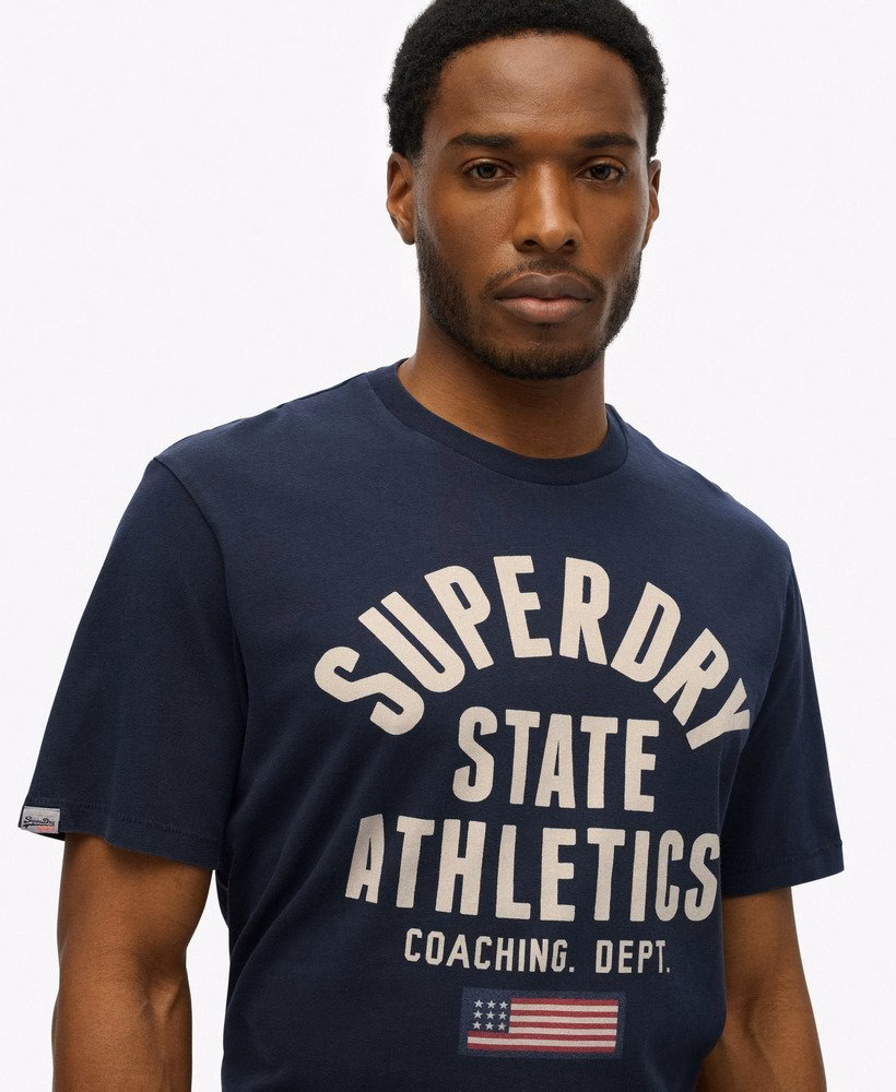 Camiseta Vintage Esportiva Essencial com Estampa