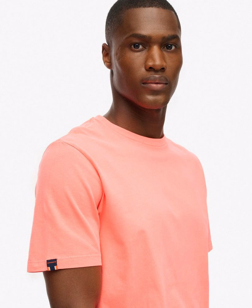Camiseta Essencial Clássica