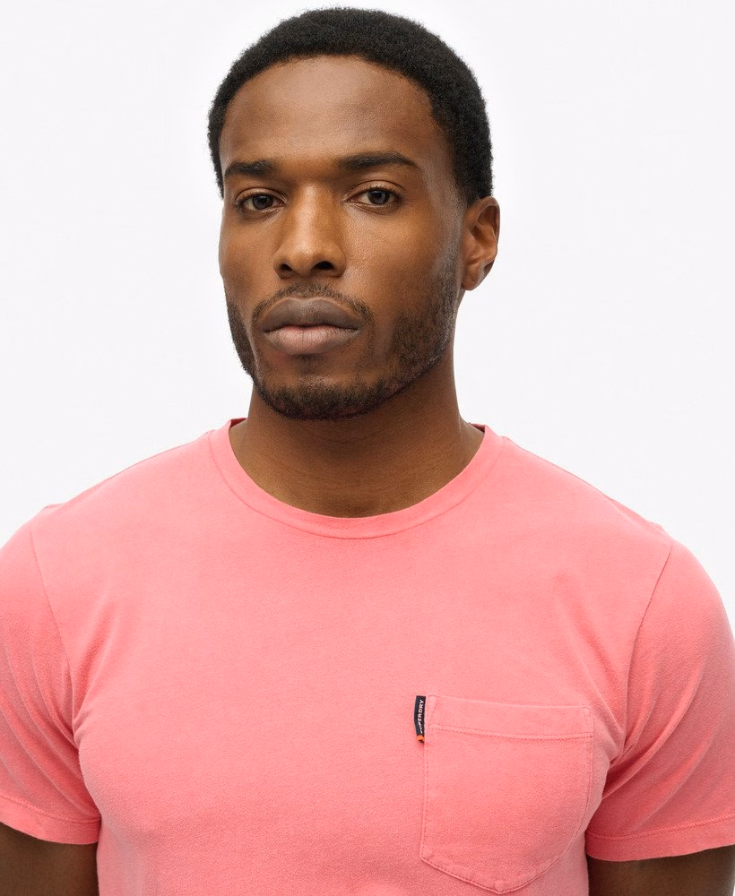 Camiseta Clássica Essencial com Bolso
