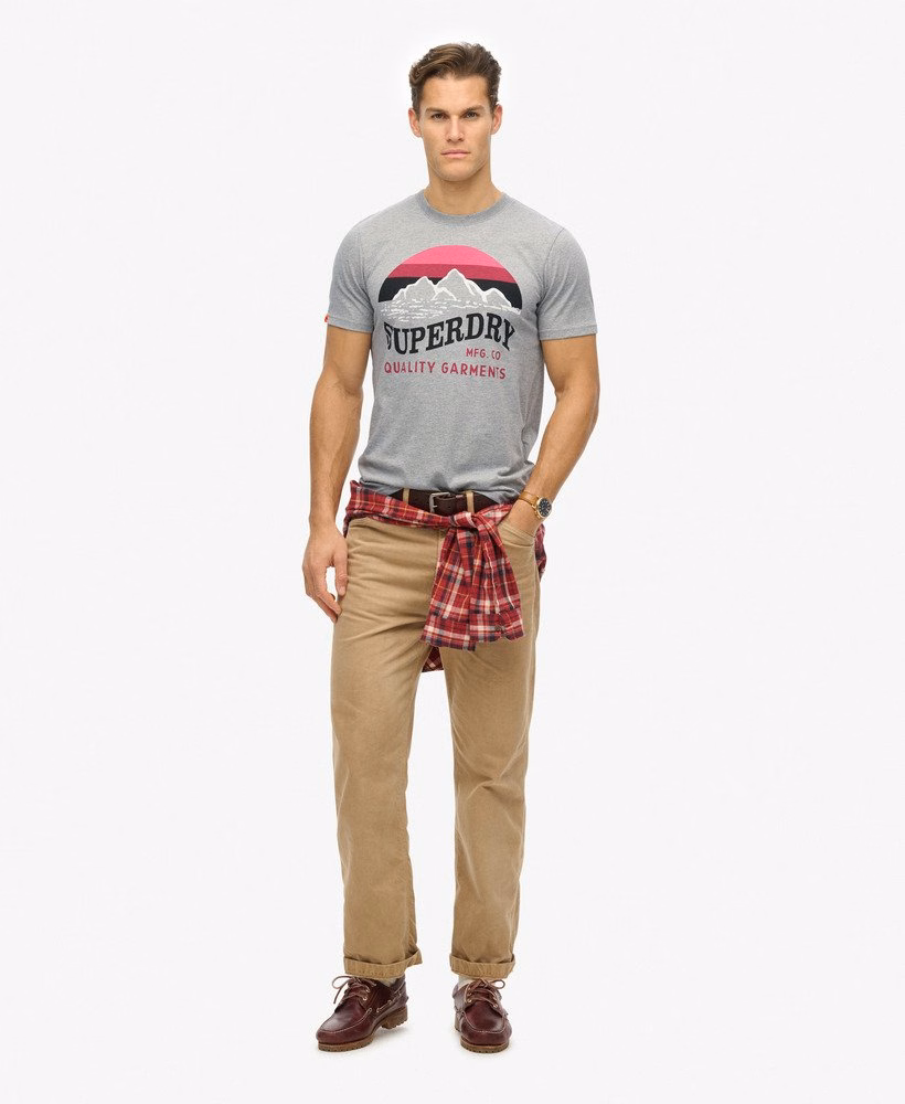 Camiseta clássica e descontraída para atividades ao ar livre