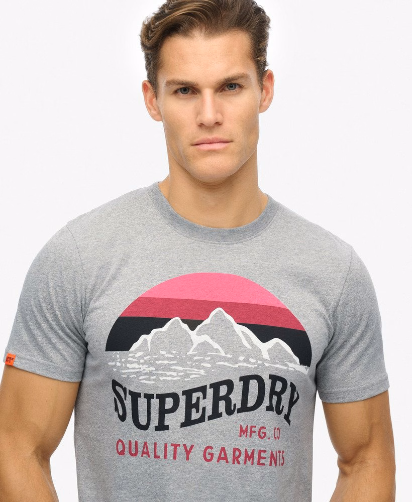 Camiseta clássica e descontraída para atividades ao ar livre