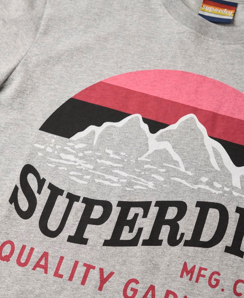 Camiseta clássica e descontraída para atividades ao ar livre