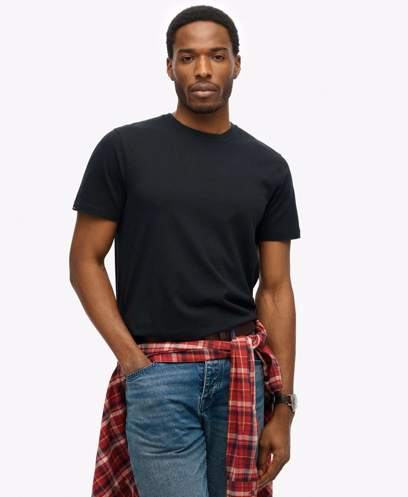 Camiseta Essencial Clássica