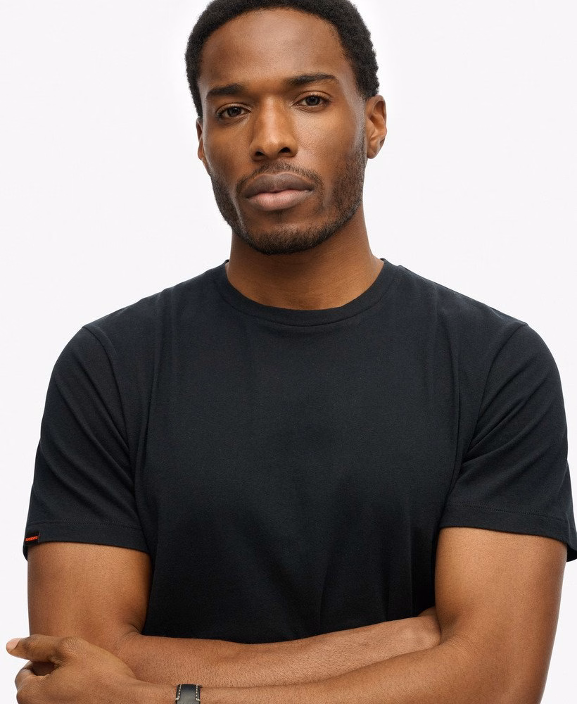 Camiseta Essencial Clássica