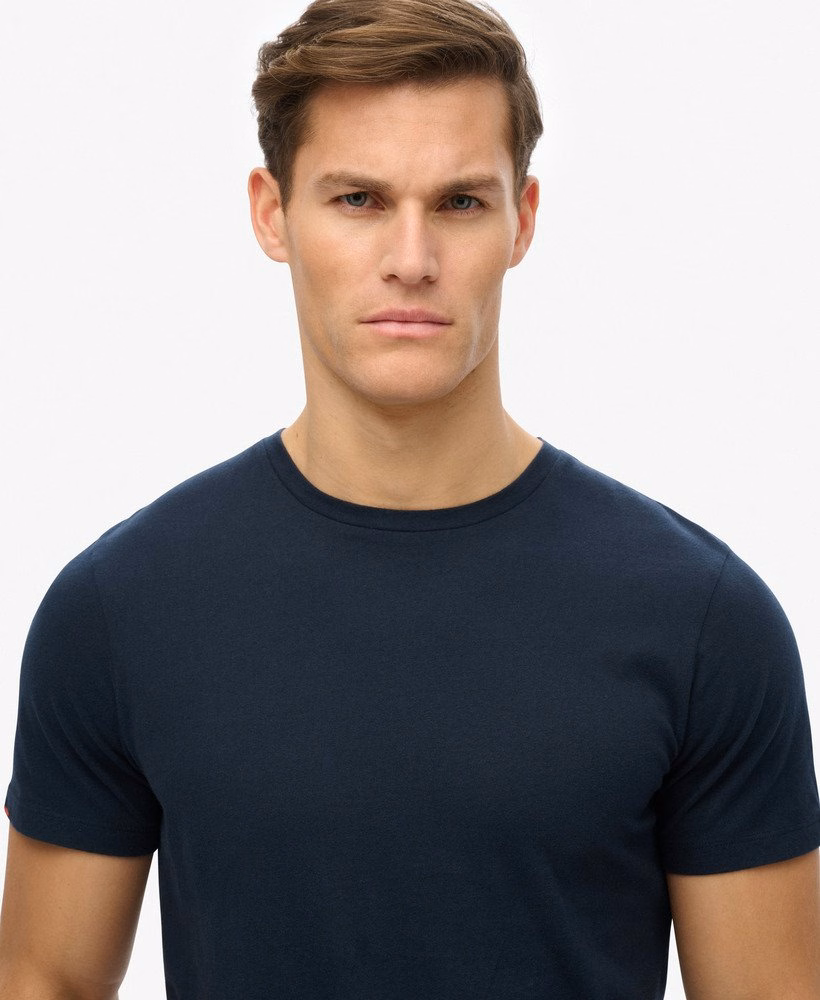 Camiseta Essencial Clássica