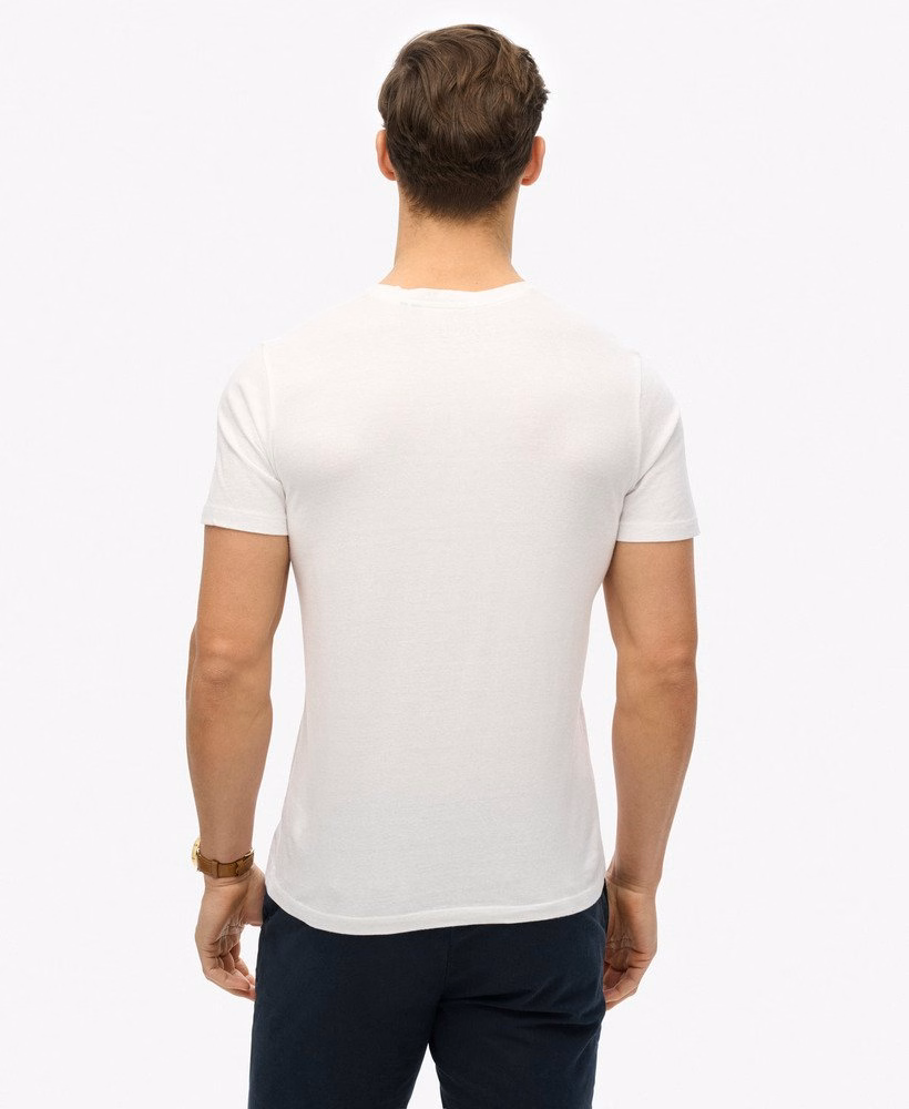 Camiseta Essencial Clássica