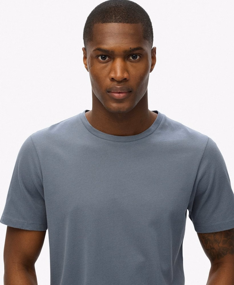 Camiseta Essencial Clássica
