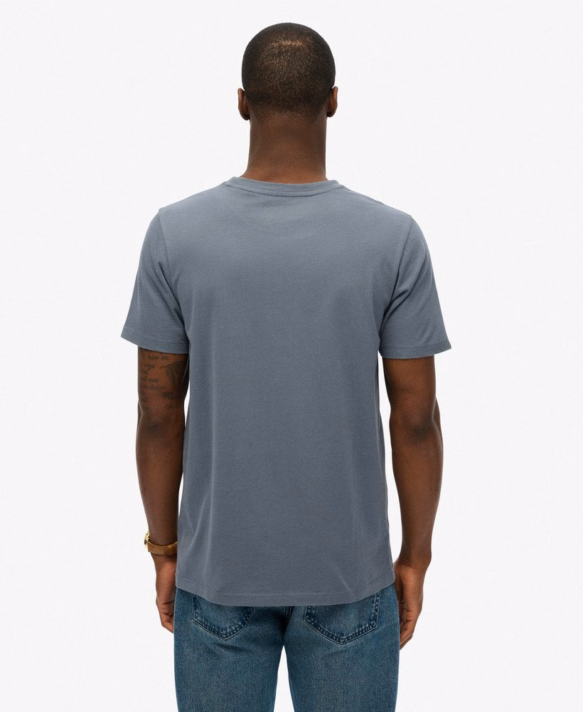 Camiseta Essencial Clássica