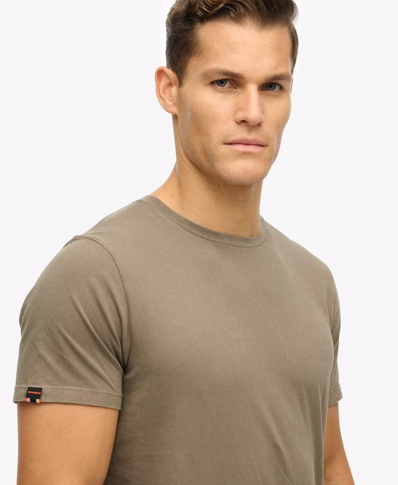 Camiseta Essencial Clássica