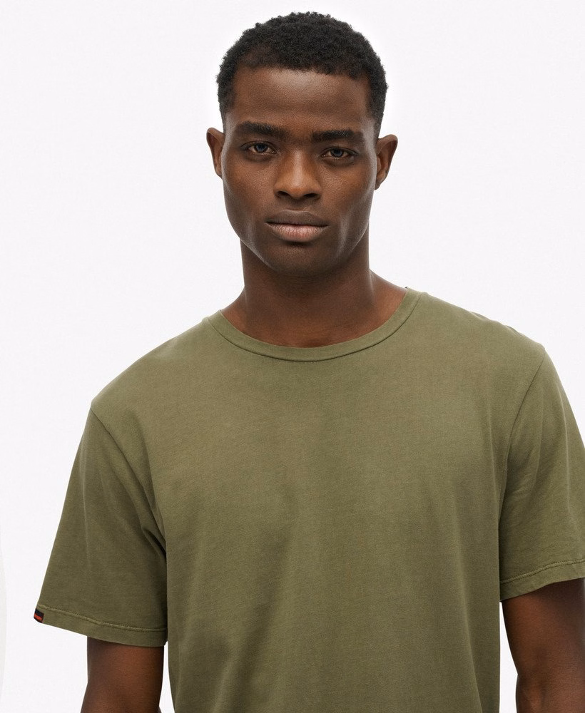Camiseta Essencial Clássica