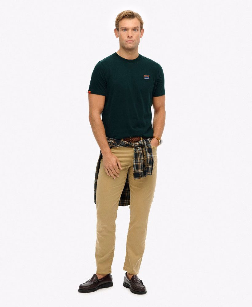 Camiseta Relaxada Bordada para Atividades ao Ar Livre