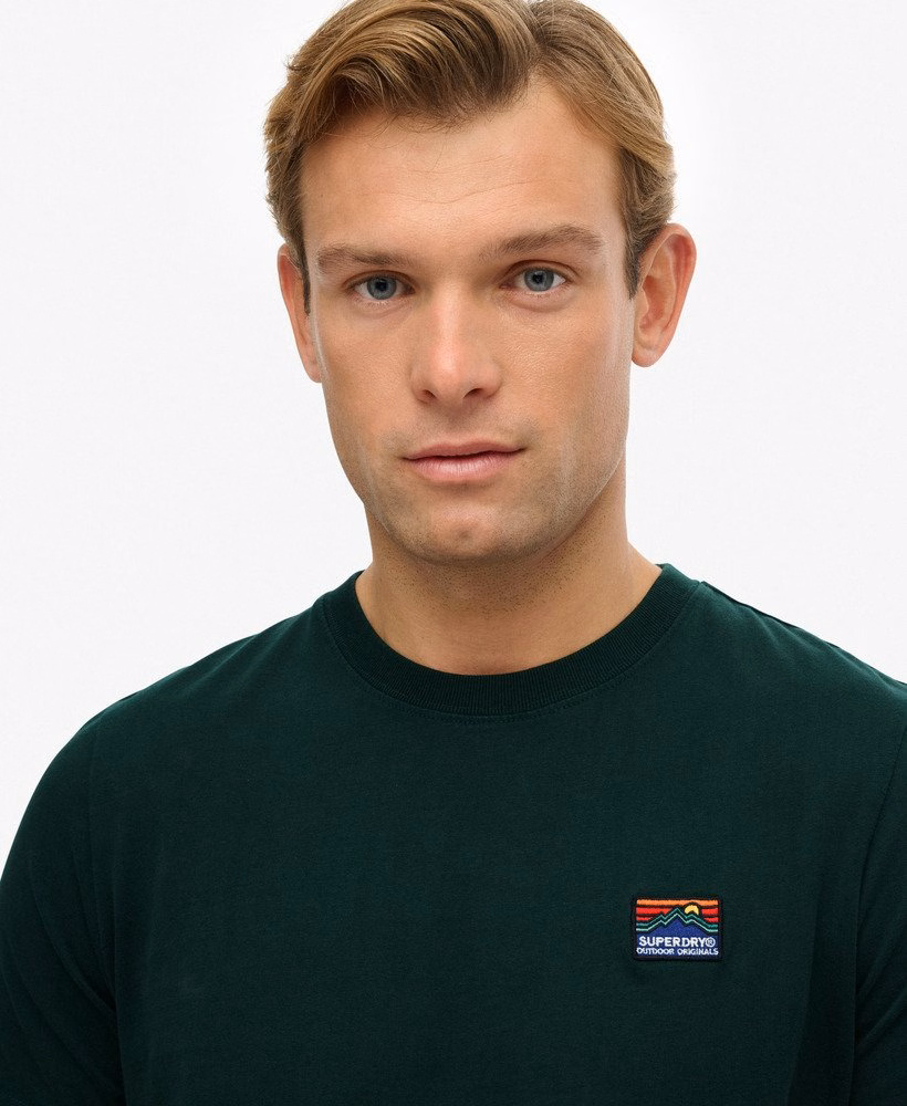 Camiseta Relaxada Bordada para Atividades ao Ar Livre