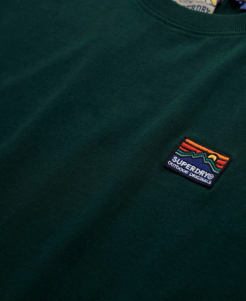 Camiseta Relaxada Bordada para Atividades ao Ar Livre
