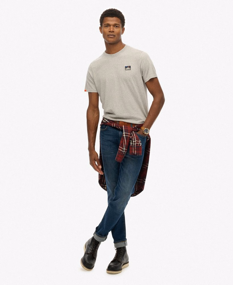 Camiseta Relaxada Bordada para Atividades ao Ar Livre