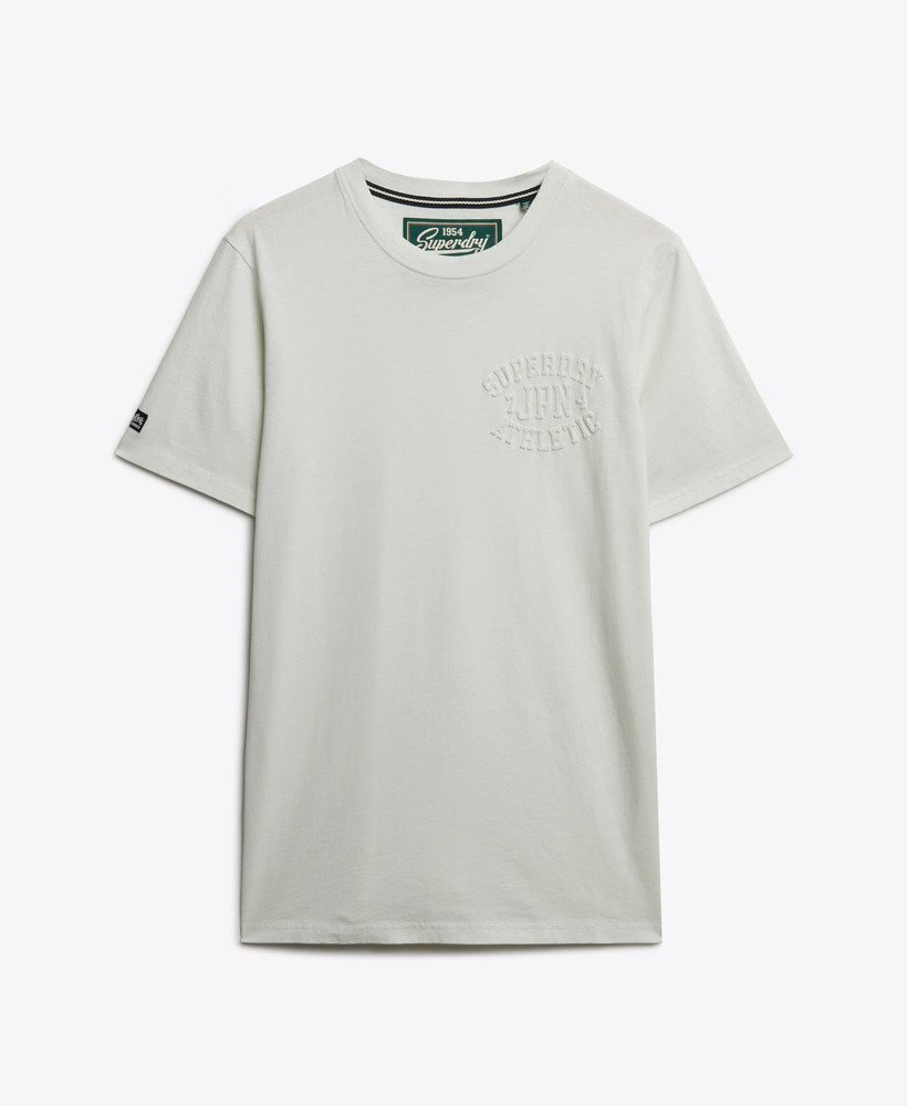 Camiseta esportiva com estampa em relevo e modelagem relaxada