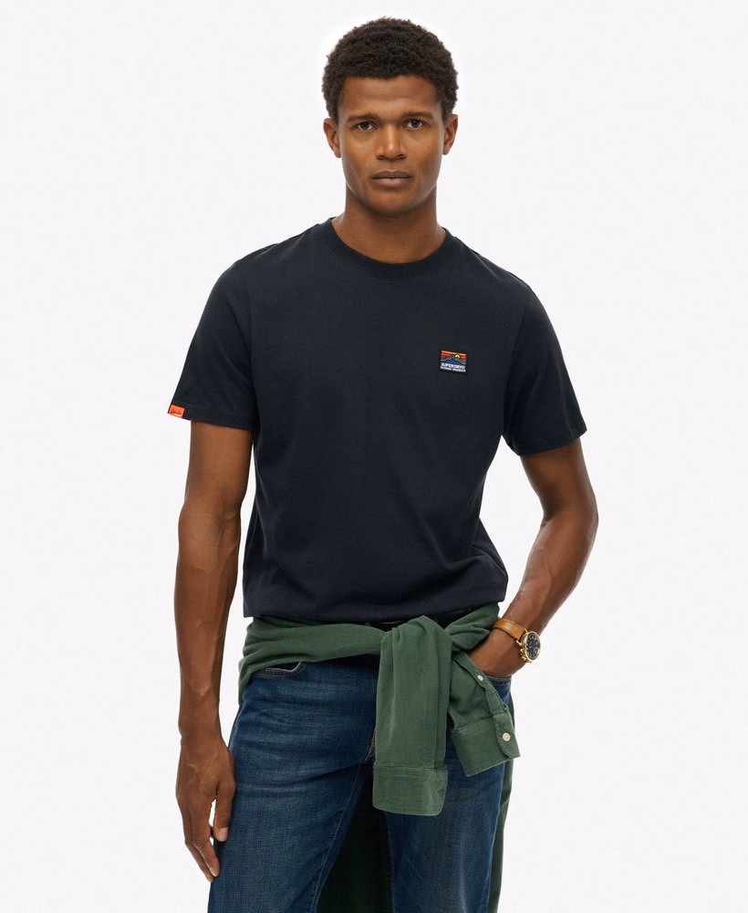 Camiseta Relaxada Bordada para Atividades ao Ar Livre