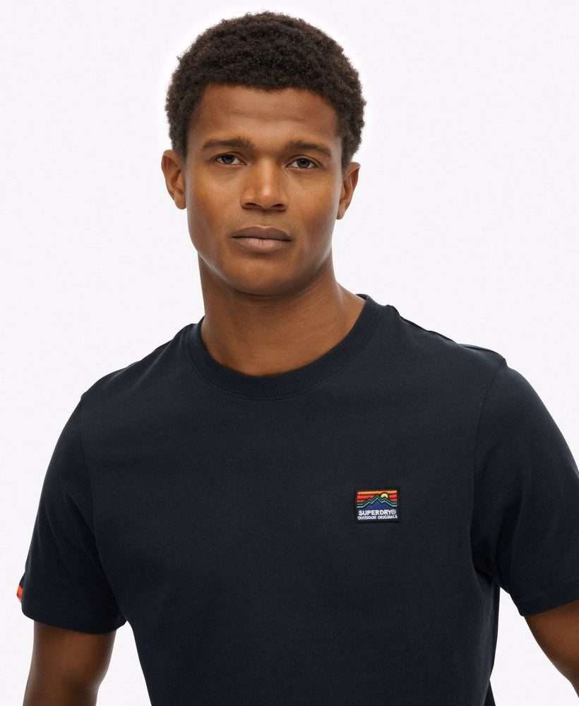 Camiseta Relaxada Bordada para Atividades ao Ar Livre