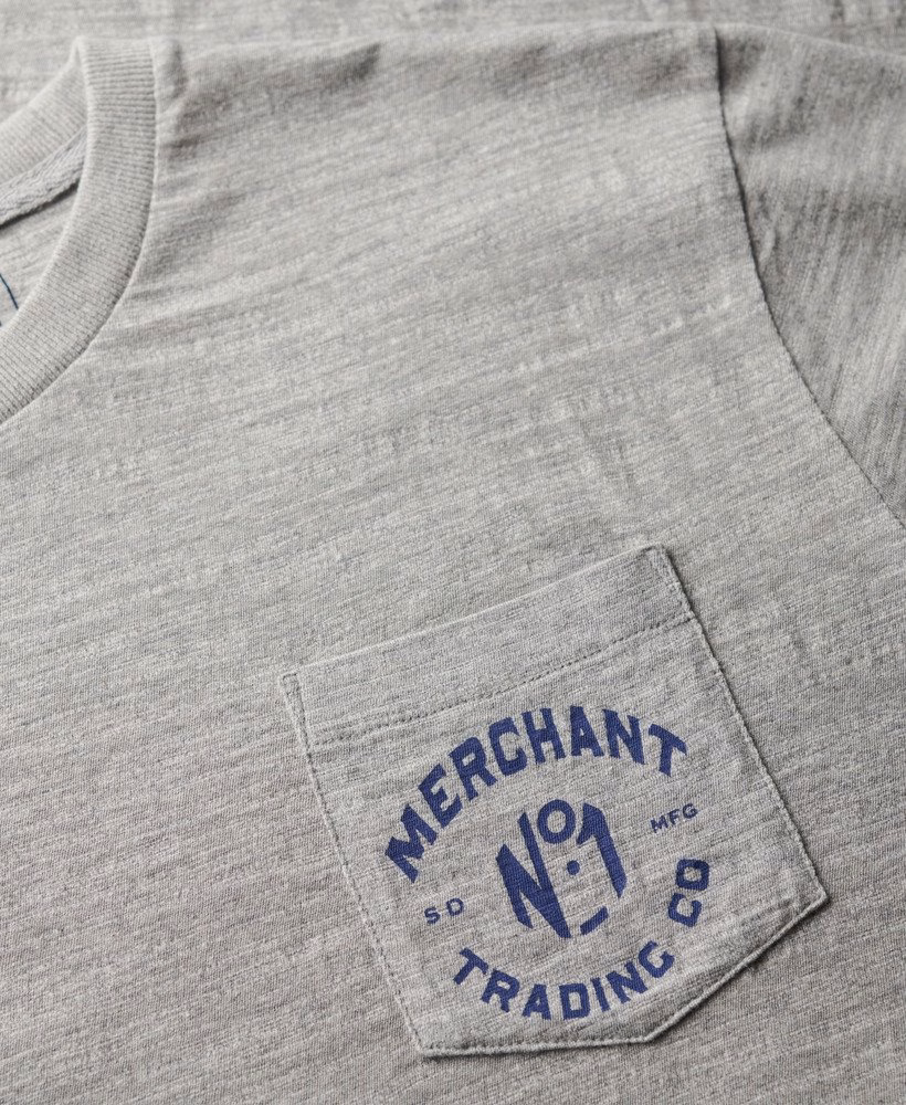 Loja Merchant - Camiseta com estampa