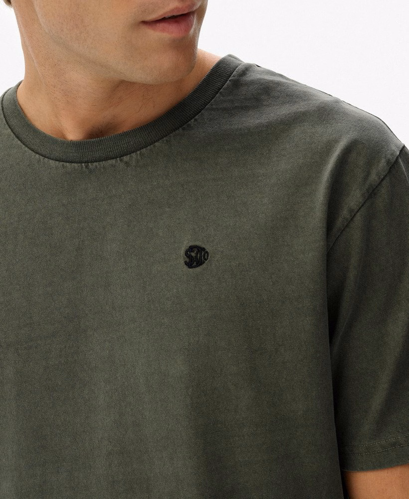 Camiseta Essentials Relaxed