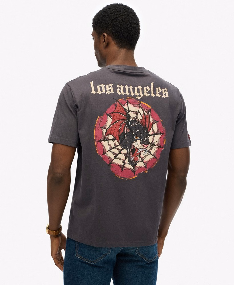 Camiseta folgada com estampa de tatuagem