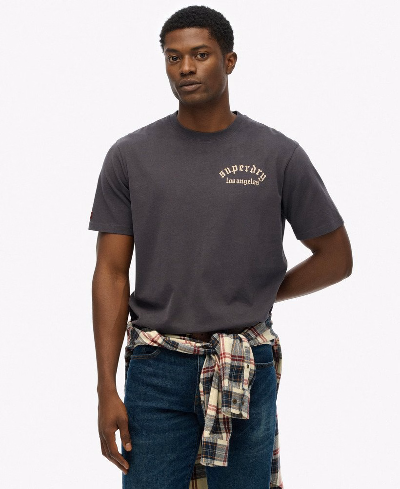 Camiseta folgada com estampa de tatuagem