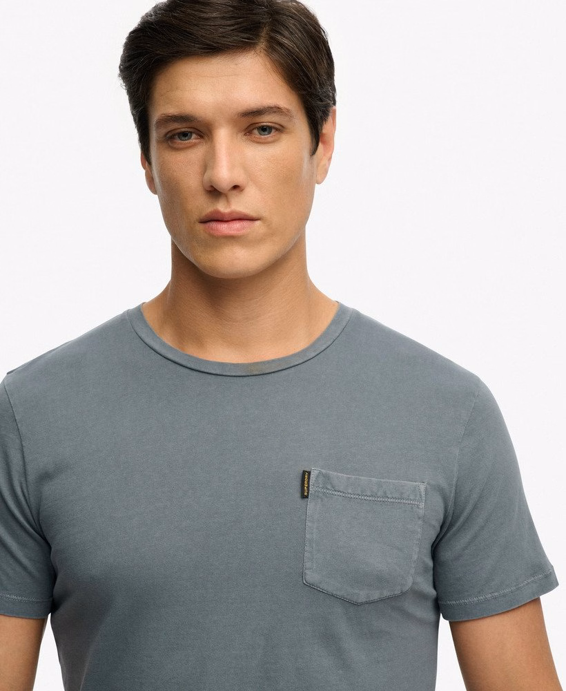 Camiseta Clássica Essencial com Bolso