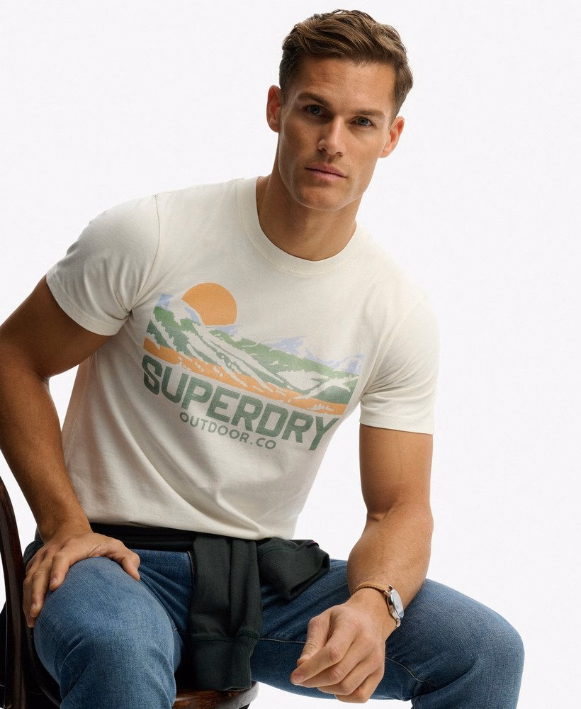 Camiseta Relaxada para Atividades ao Ar Livre na Montanha