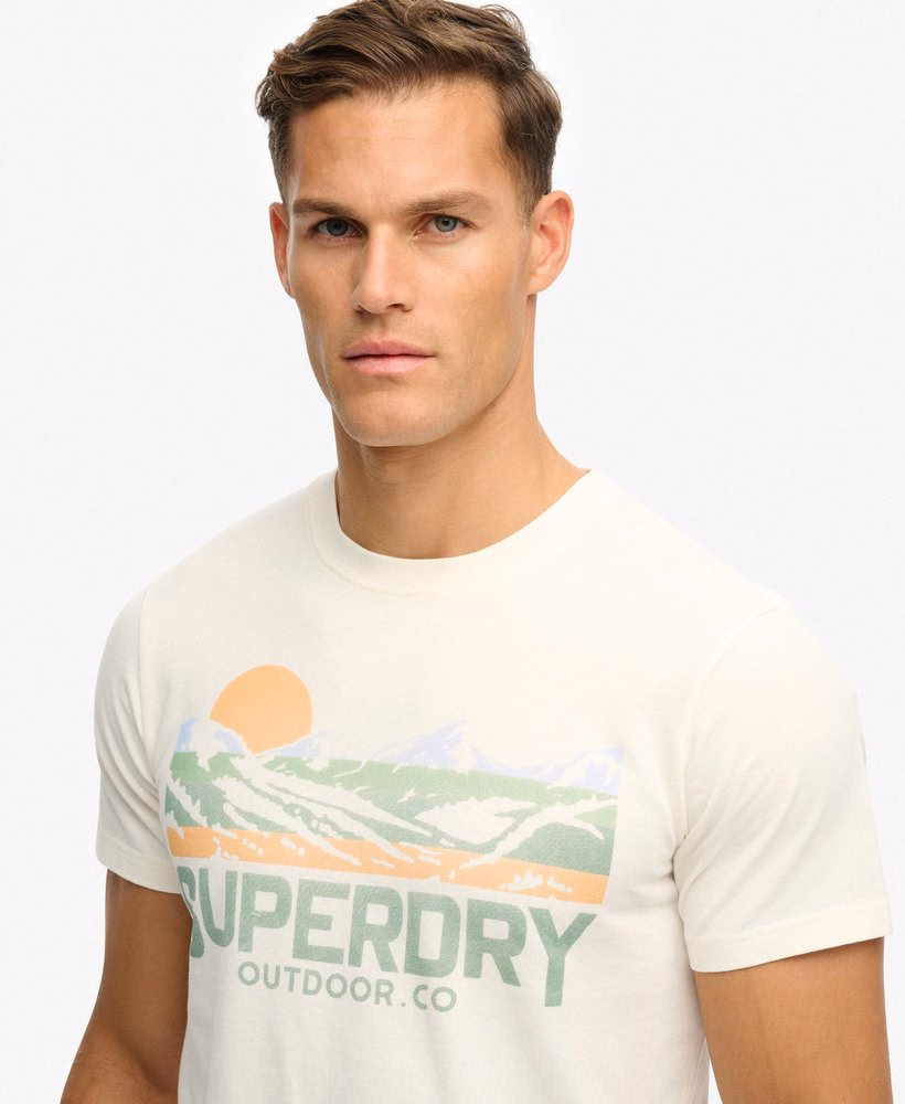 Camiseta Relaxada para Atividades ao Ar Livre na Montanha