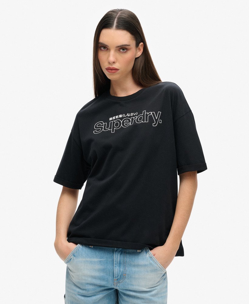 camiseta boxy com contorno do logotipo suíço na cor preta