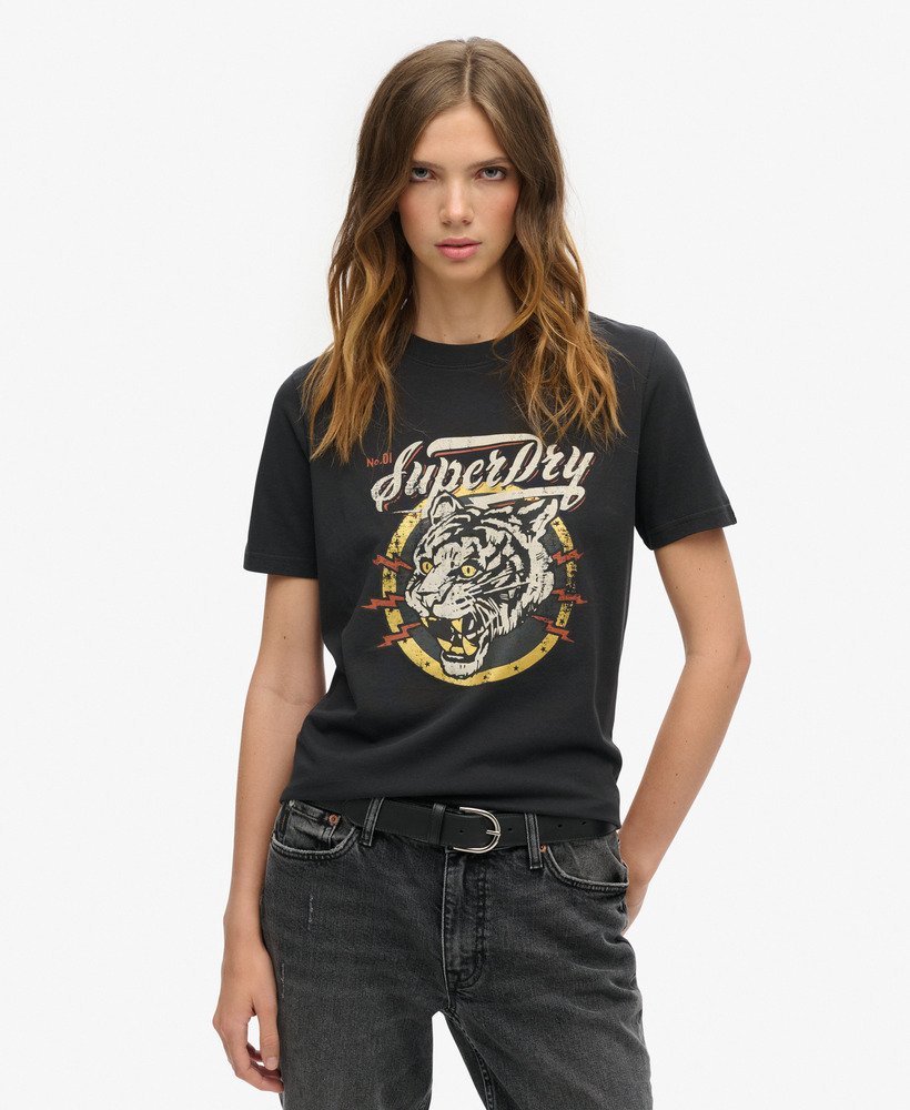 camiseta boho com estampa na cor preta