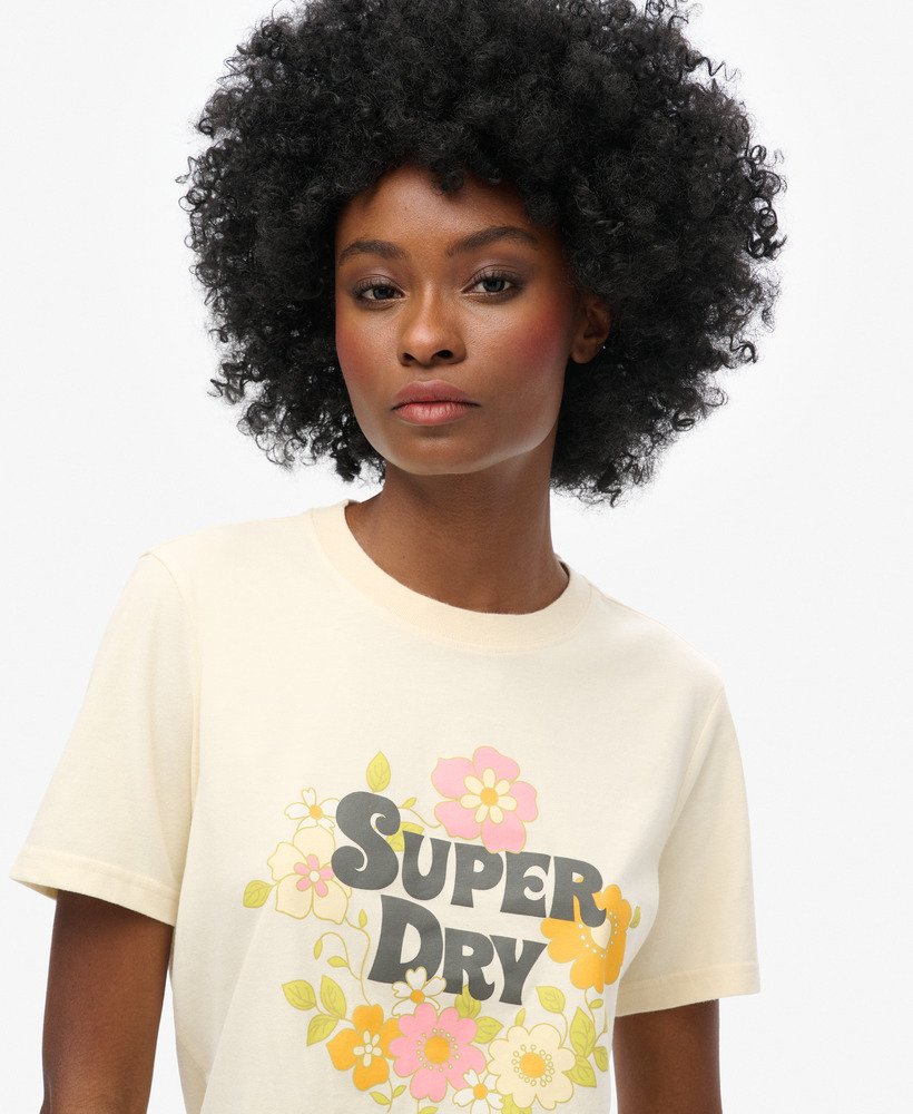 camiseta vintage floral com estampa em marrom claro mesclado