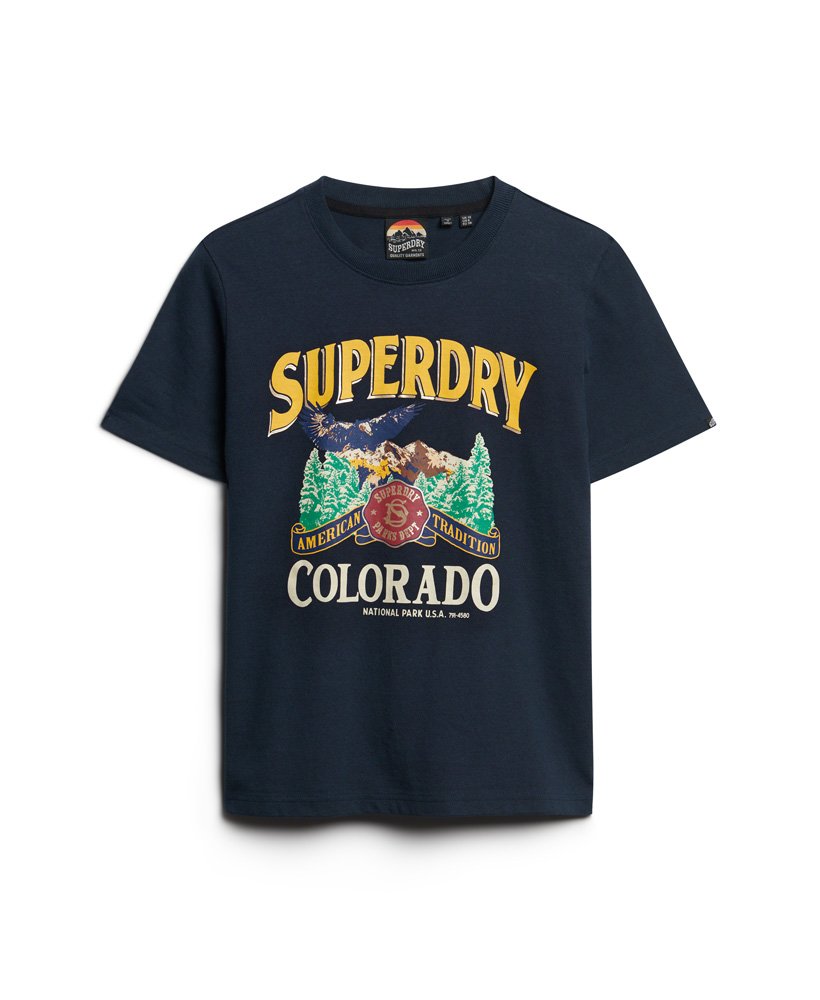 camiseta estampada de lembrança de viagem na cor azul marinho mesclado.