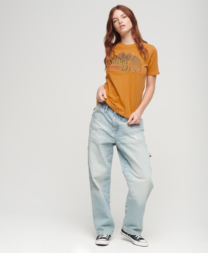 camiseta outdoor stripe graphic em amarelo mesclado dourado