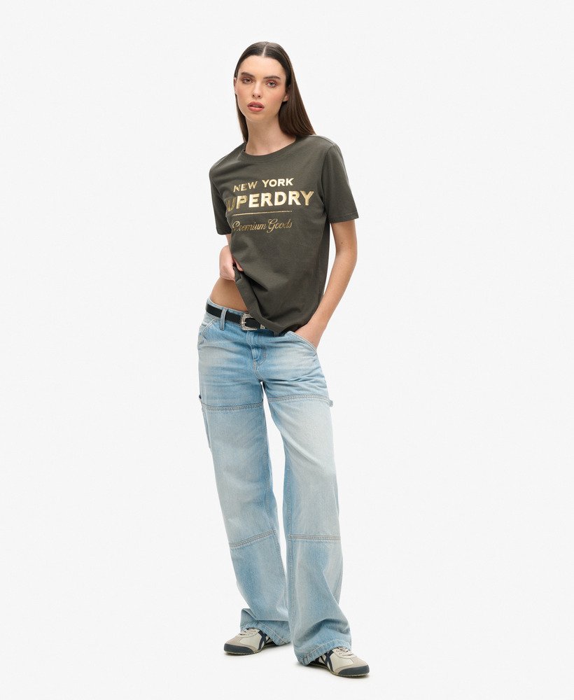 camiseta luxe metallic logo na cor preto vintage