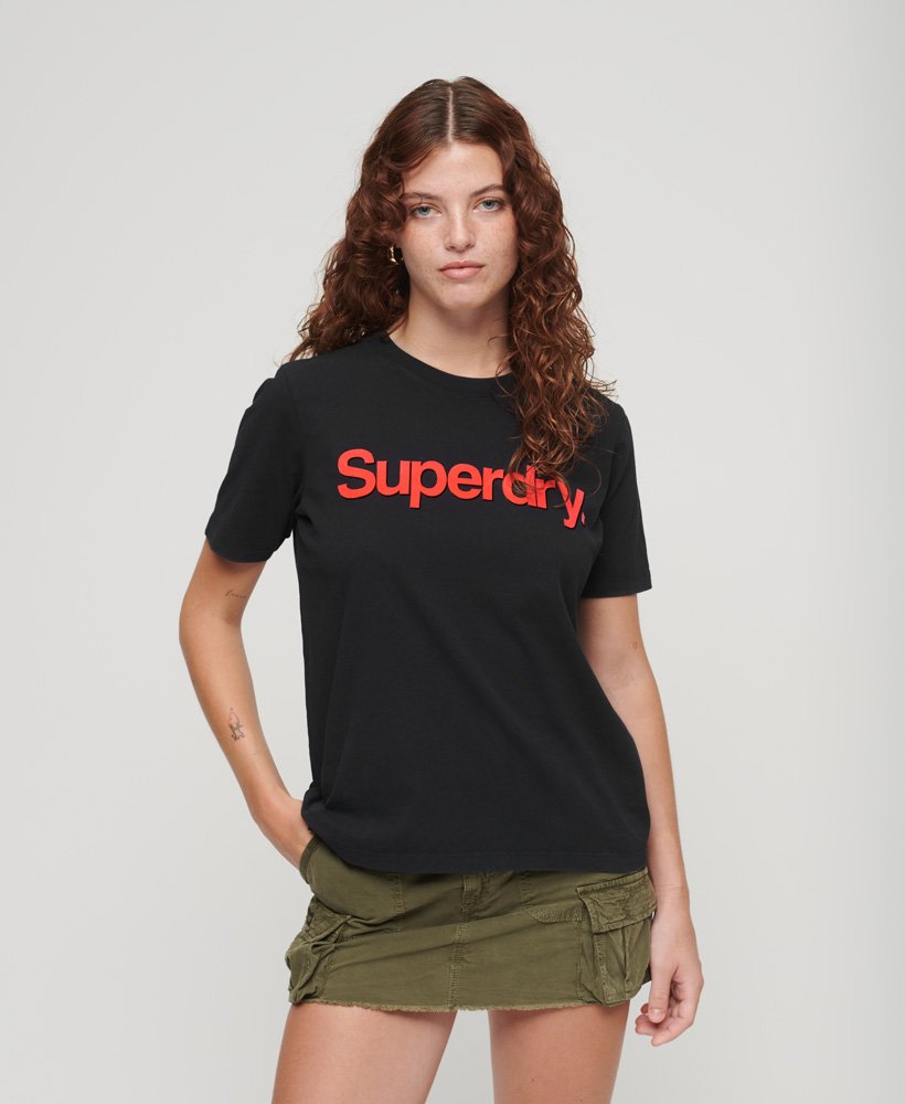 camiseta core neon logo na cor preta