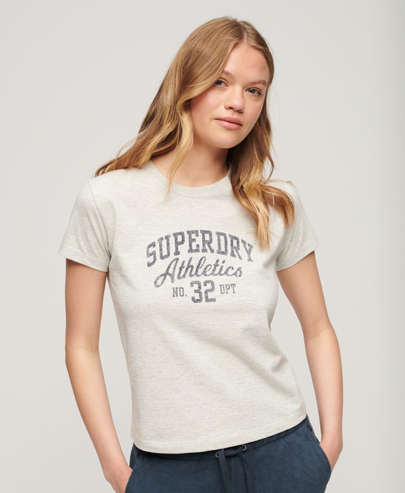 camiseta athletic essentials graphic anos 90 na cor bege mesclado aveia