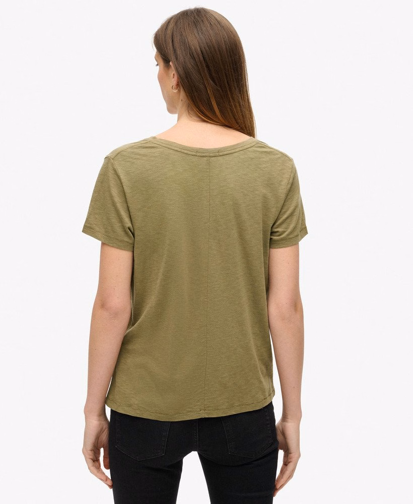 Camiseta com decote em V bordada em tecido texturizado
