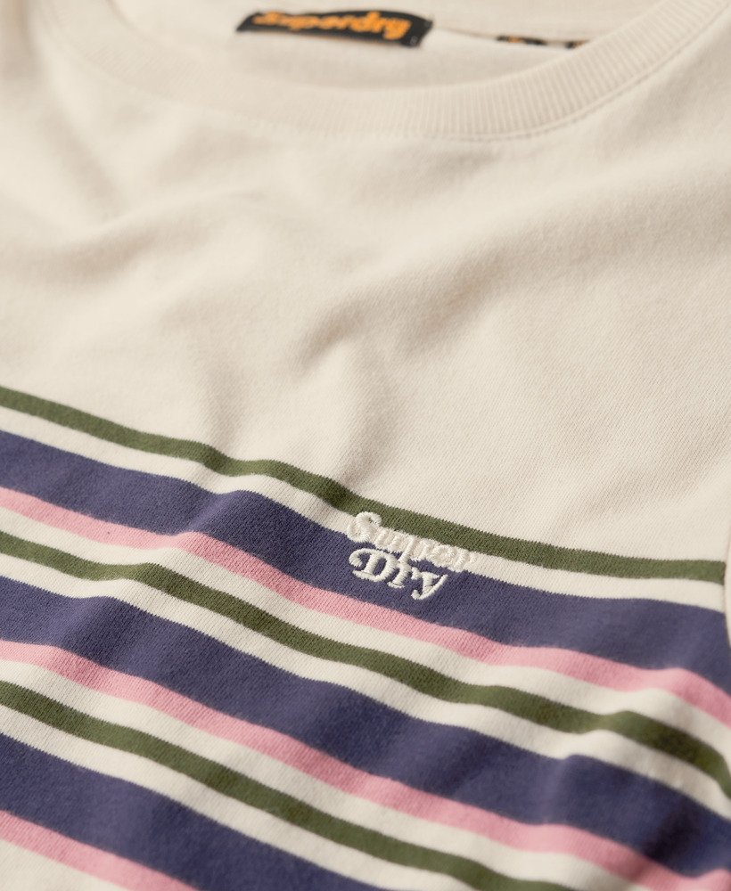 camiseta cropped listrada vintage na cor aveia.