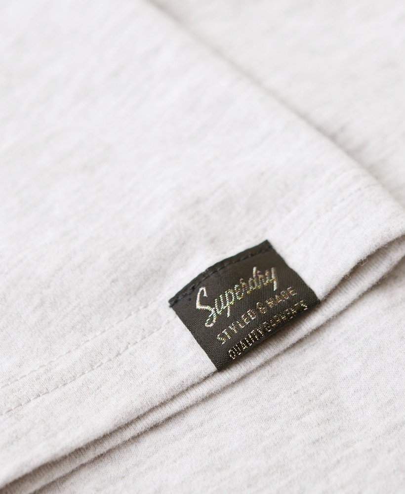 camiseta rainbow logo relaxed fit na cor glacier grey mescl