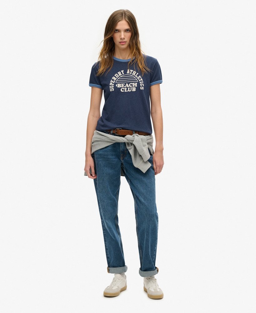 camiseta athletic essentials beach graphic ringer na cor azul marinho mais intenso