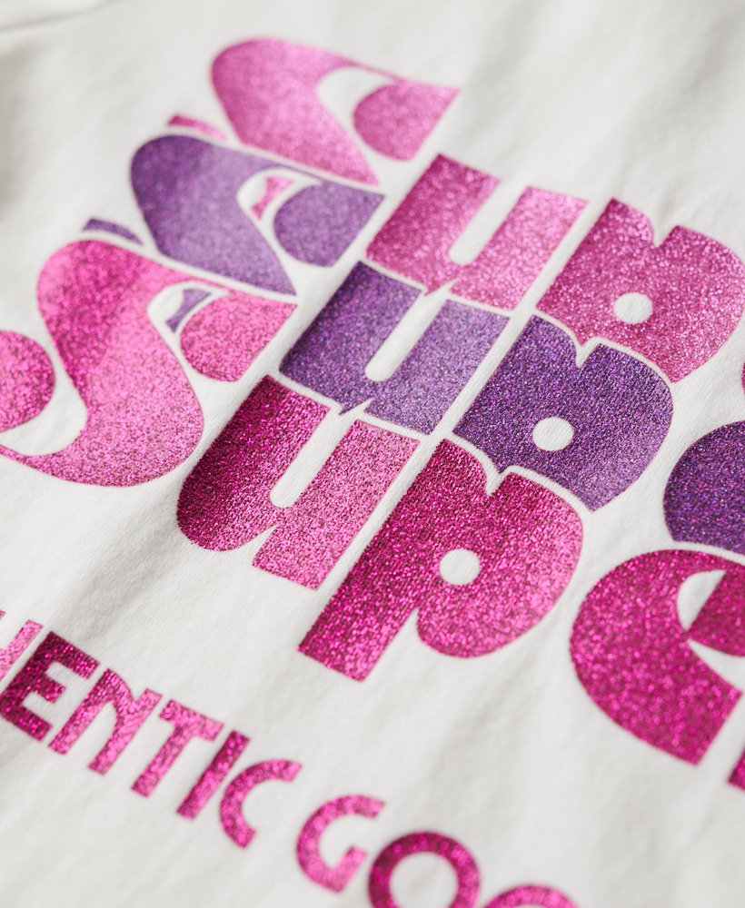 camiseta retrô com logo brilhante na cor cru